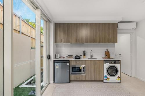 U1 Cozy and Modern Studio near CBD in Newtown U1 Cozy and Modern Studio near CBD in Newtown