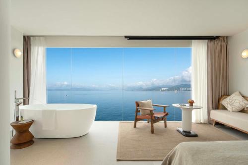 Shenzhen GuanHu Secret Wild Reef Seaview Hotel in Dapeng Shenzhen GuanHu Secret Wild Reef Seaview Hotel in Dapeng