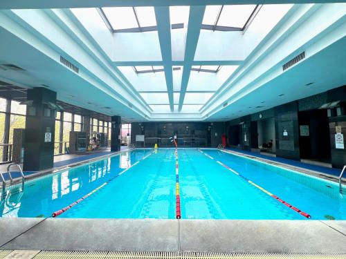 Swimming pool, Holiday Inn Temple Of Heaven Beijing By IHG in Jinsong / Panjiayuan Swimming pool, Holiday Inn Temple Of Heaven Beijing By IHG in Jinsong / Panjiayuan