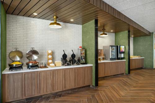 Ételek és italok, Fairfield by Marriott Inn & Suites Gravenhurst Muskoka in Gravenhurst (ON) Ételek és italok, Fairfield by Marriott Inn & Suites Gravenhurst Muskoka in Gravenhurst (ON)