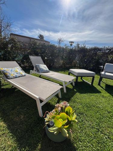 Garden, Maison Antibes avec jardin privatif, 4 chambres, calme dans residence avec piscine in Maure Garden, Maison Antibes avec jardin privatif, 4 chambres, calme dans residence avec piscine in Maure