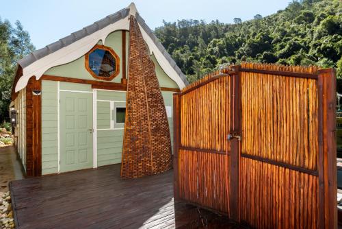 Amazing Riverside Retreat with Hot Tub & EcoPool in Ruiterbos Amazing Riverside Retreat with Hot Tub & EcoPool in Ruiterbos