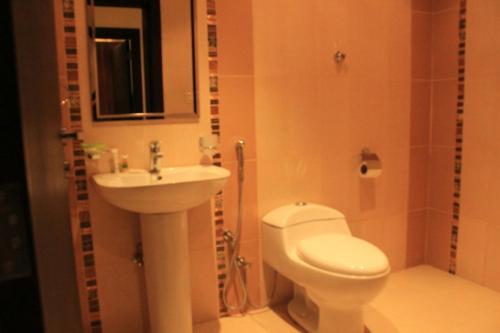 Bathroom, Myan Furnished Apartments near Al Osrah International Hospital Bathroom, Myan Furnished Apartments near Al Osrah International Hospital
