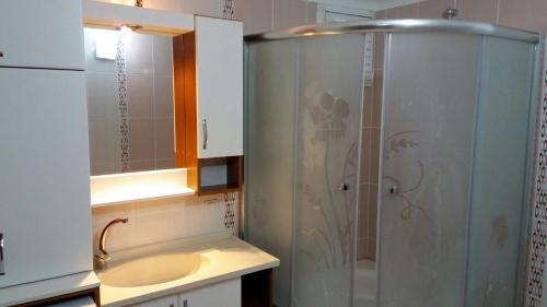 This photo about Happiness house shared on HyHotel.com