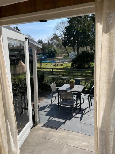 Ibiza style chalet in Verspreide huizen Eext Ibiza style chalet in Verspreide huizen Eext