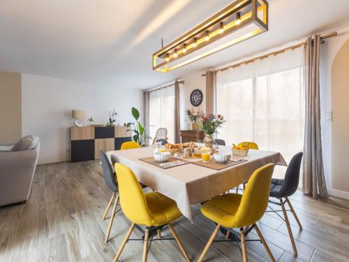 Chambre cosy avec terrasse privative et wifi à Missillac - FR-1-306-1306 (Chambre cosy avec terrasse privative et wifi a Missillac - FR-1-306-1306) in Missillac Chambre cosy avec terrasse privative et wifi à Missillac - FR-1-306-1306 (Chambre cosy avec terrasse privative et wifi a Missillac - FR-1-306-1306) in Missillac