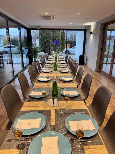 Raketa Residence, restaurant & hotel in ซิลินา Raketa Residence, restaurant & hotel in ซิลินา