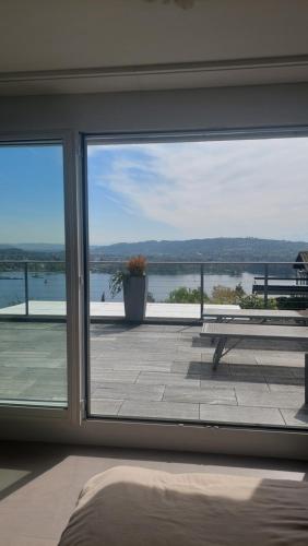 Erkély/terasz, Private room Lake View in Biel/Bienna Erkély/terasz, Private room Lake View in Biel/Bienna