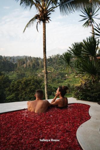 Hot tub, Camaya Bali in Besakih Hot tub, Camaya Bali in Besakih