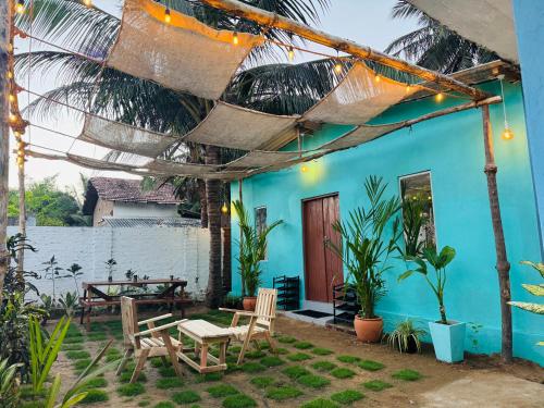 Exterior view, Moonlight surf hostel in Arugam Bay Exterior view, Moonlight surf hostel in Arugam Bay