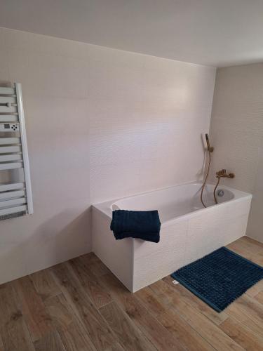 Les pachas near Caen-Carpiquet Airport Les pachas near Caen-Carpiquet Airport