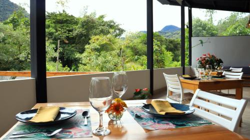 Restaurante, Las Terrazas de Dana Boutique Lodge & Spa in Mindo Restaurante, Las Terrazas de Dana Boutique Lodge & Spa in Mindo