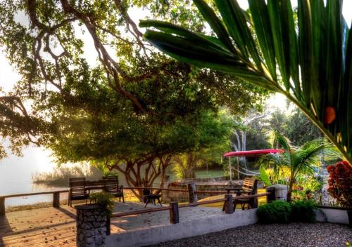 Вид, CROOКED TREE LODGE Belize in Crooked Tree Вид, CROOКED TREE LODGE Belize in Crooked Tree