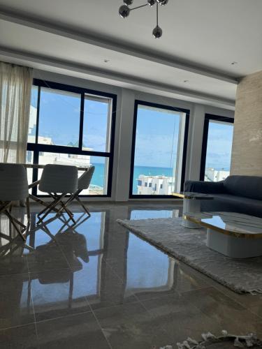 Beach view luxury penthouse in Gammarth in Ла-Марса Beach view luxury penthouse in Gammarth in Ла-Марса