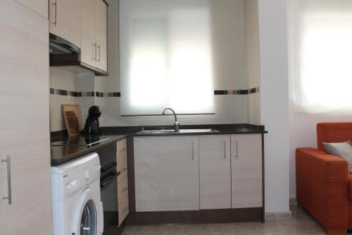 Konyha, Apartamento Mestral en Playa de Miramar in Miramar Konyha, Apartamento Mestral en Playa de Miramar in Miramar