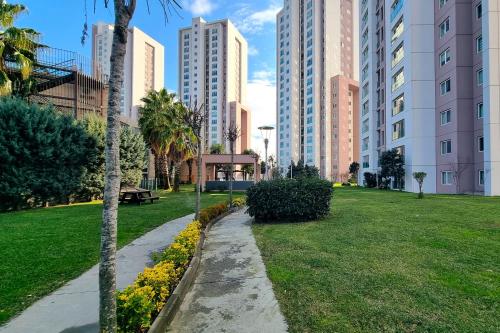 Garden, Cozy & Modern Apartment in Kagithane Garden, Cozy & Modern Apartment in Kagithane