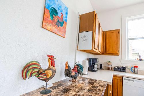 Step Back in Time Charming Victorian with Modern Amenities in ويست هومستيد - بنسلفانيا Step Back in Time Charming Victorian with Modern Amenities in ويست هومستيد - بنسلفانيا