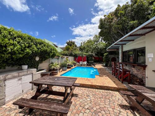 Jardim, Hermanus Backpackers & Budget Accommodation in Hermanus Jardim, Hermanus Backpackers & Budget Accommodation in Hermanus