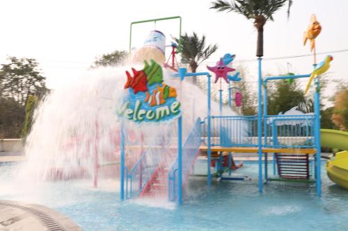 ウォーターパーク, サヴァン リゾーツ (Savan Resorts) in サワンナケート ウォーターパーク, サヴァン リゾーツ (Savan Resorts) in サワンナケート