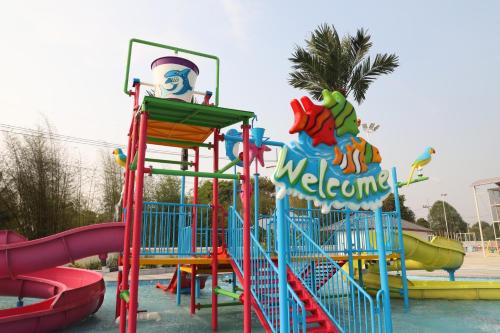 Vodni park, Savan Resorts in Savannakhet Vodni park, Savan Resorts in Savannakhet