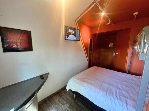 Egg Hotel Sarcelles in Sarcelles Egg Hotel Sarcelles in Sarcelles