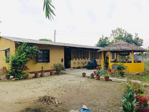 Mamata guest house in Patihani Mamata guest house in Patihani
