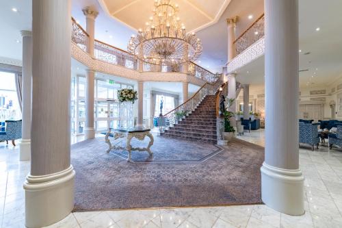 Lobby, Clanree Hotel & Leisure Centre in Letterkenny Lobby, Clanree Hotel & Leisure Centre in Letterkenny