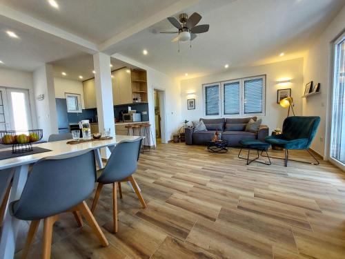 Fasilitas, Mio Monte Apartments - Free Parking and Wi-Fi - Calm, Garden, See and Mountain View, Tivat - Porto M in Mrcevac Fasilitas, Mio Monte Apartments - Free Parking and Wi-Fi - Calm, Garden, See and Mountain View, Tivat - Porto M in Mrcevac