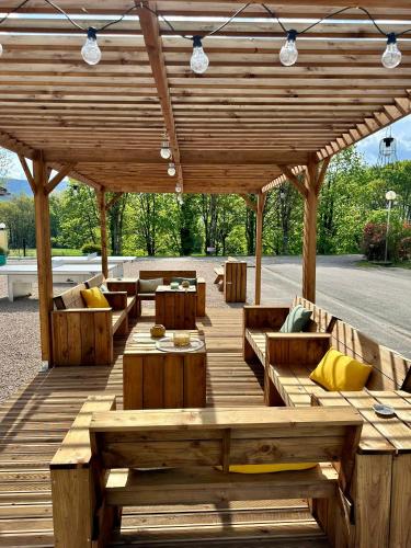 Camping Point Vert in Montalieu-Vercieu Camping Point Vert in Montalieu-Vercieu