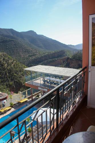 발코니/테라스, Auberge Les Montagnes du Paradis Your Hidden Retreat in Paradise Valley in 리아드 에살람 발코니/테라스, Auberge Les Montagnes du Paradis Your Hidden Retreat in Paradise Valley in 리아드 에살람