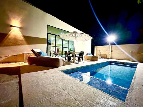 The Loft Luxe Villa Paz CASA QUINTA CON PISCINA PRIVADA in Ricaurte The Loft Luxe Villa Paz CASA QUINTA CON PISCINA PRIVADA in Ricaurte