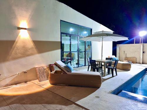 The Loft Luxe Villa Paz CASA QUINTA CON PISCINA PRIVADA in Ricaurte The Loft Luxe Villa Paz CASA QUINTA CON PISCINA PRIVADA in Ricaurte