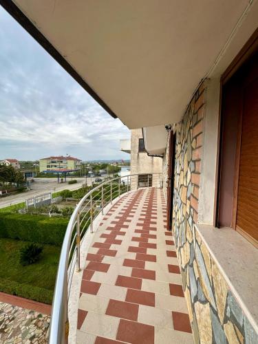 Varanda/terraço, VilaHasa in Divjake Varanda/terraço, VilaHasa in Divjake
