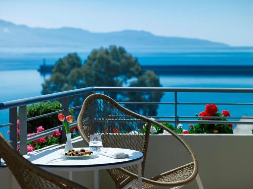 شرفة/ تراس, Pharae Palace in كالاماتا شرفة/ تراس, Pharae Palace in كالاماتا