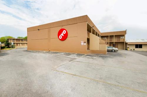 A szálláshely kívülről, OYO Hotel San Antonio Lackland AFB/Seaworld Hwy 90 W in Lackland A szálláshely kívülről, OYO Hotel San Antonio Lackland AFB/Seaworld Hwy 90 W in Lackland