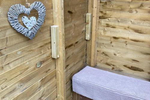 1Br-Sleeps2-Field View-Parking-Cabin Experience in Morpeth 1Br-Sleeps2-Field View-Parking-Cabin Experience in Morpeth