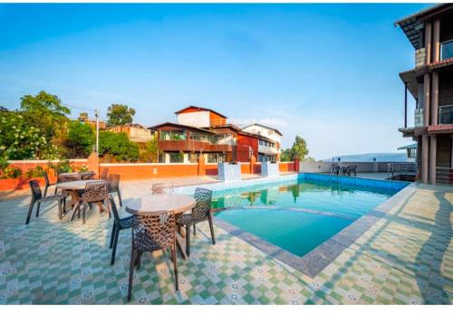 مسبح, Seven Days Resort in Metgutad مسبح, Seven Days Resort in Metgutad