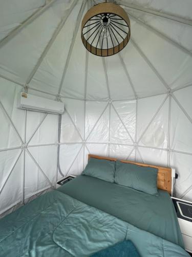 Shark Bay Tent in Thian Og Bay Shark Bay Tent in Thian Og Bay