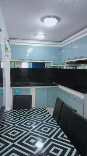 кв.м. 3 спалень, 2 окремих ванних Будинок в Pagadian
(Lovely house in Pagadian City) in Pagadian кв.м. 3 спалень, 2 окремих ванних Будинок в Pagadian
(Lovely house in Pagadian City) in Pagadian