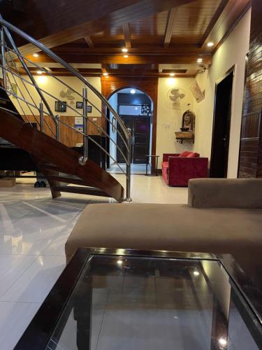 Crown Castle Peshawar in ペシャワール Crown Castle Peshawar in ペシャワール