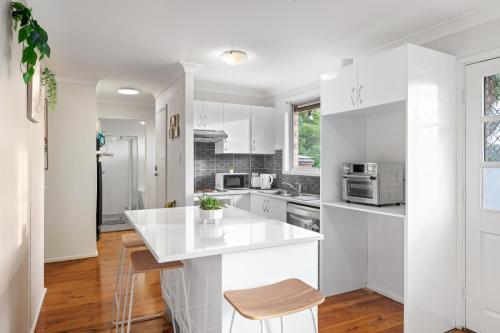 Comfy Double Room - Cozy and Well-Connected - Shared Bathroom in Blacktown Comfy Double Room - Cozy and Well-Connected - Shared Bathroom in Blacktown