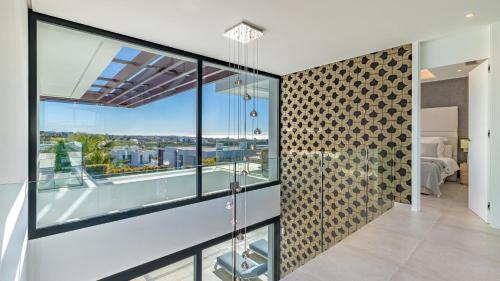 المرافق, VACATION MARBELLA I Villa Martinica, Turquoise Heated Pool, Rooftop Hot Tub with Sea View, Cine Room in Cancelada المرافق, VACATION MARBELLA I Villa Martinica, Turquoise Heated Pool, Rooftop Hot Tub with Sea View, Cine Room in Cancelada