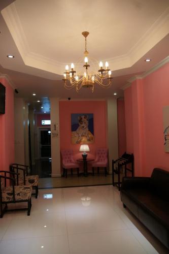 Lobby, Hotel Morobe in Lae Lobby, Hotel Morobe in Lae