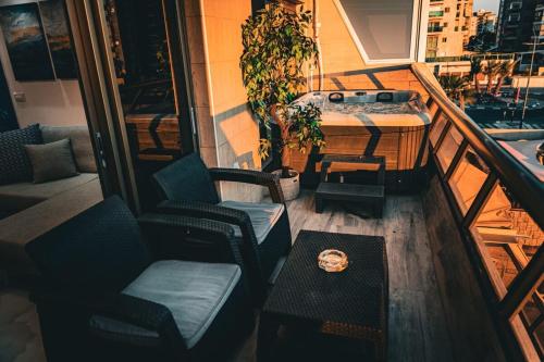 Sea Suites -סוויטה מהממת עם ג'קוזי ליד הים והטיילת באשקלון in Ashkelon Sea Suites -סוויטה מהממת עם ג'קוזי ליד הים והטיילת באשקלון in Ashkelon