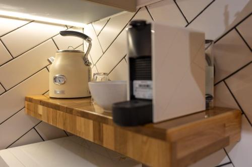 Sea Suites -סוויטה מהממת עם ג'קוזי ליד הים והטיילת באשקלון in Ashkelon Sea Suites -סוויטה מהממת עם ג'קוזי ליד הים והטיילת באשקלון in Ashkelon