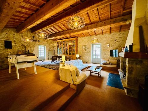 Le Moulin de La Grave 450m2 in Lagrasse Le Moulin de La Grave 450m2 in Lagrasse