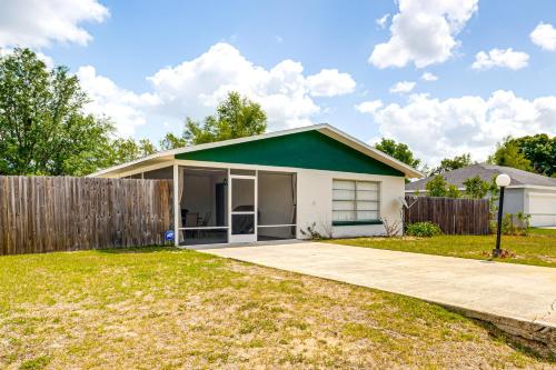 10 Mi to Dtwn Ocala Dog-Friendly Home with Fire Pit in Ocklawaha 10 Mi to Dtwn Ocala Dog-Friendly Home with Fire Pit in Ocklawaha