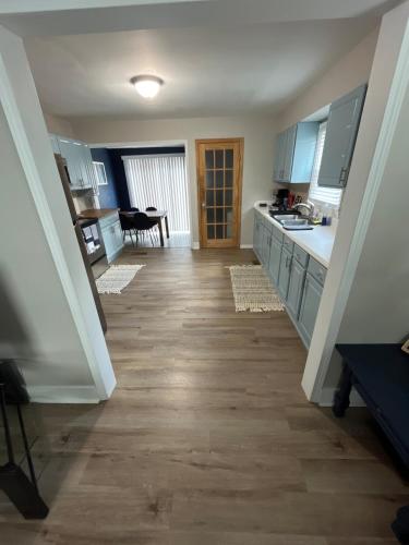 Family Comfort with Graceful Stays in Decatur Family Comfort with Graceful Stays in Decatur