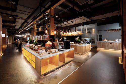 Food and beverages, Eastern House Hotel in Xian Food and beverages, Eastern House Hotel in Xian