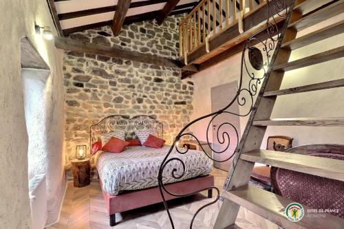 Le Cocon du Vivarais in Saint-Agreve Le Cocon du Vivarais in Saint-Agreve